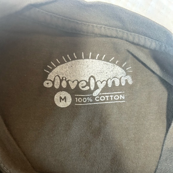 OliveLynn NYC Brown T-Shirt - Picture 2 of 2